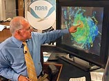 Ураганам принято давать имена - для того, чтобы не путать их, когда в одном и том же районе мира действуют несколько тропических циклонов, для того, чтобы не возникало недоразумений при прогнозировании погоды, в выпусках штормовых оповещений и предупрежде