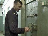 Житель Южно-Сахалинска, вышедший в четверг из мест лишения свободы, где с 2003 года отбывал наказание за кражу, успел в этот же день украсть, выпить и снова попасть за решетку