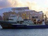Два российских судна, на которые высадились инспекторы Норвегии, отказываются выполнять их требования