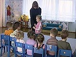 В России зарплату  воспитателей детсадов могут приравнять к зарплате учителей