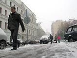 Снегопад повлиял на работу столичных аэропортов и вызвал пробки на дорогах Снегопад повлиял на работу столичных аэропортов и вызвал пробки на дорогах