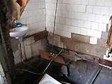 В Сургуте жительница ветхого дома во время купания провалилась в подвал вместе с ванной