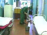 В России резервируют 300 тысяч больничных коек на случай "птичьего гриппа"
В России резервируют 300 тысяч больничных коек на случай "птичьего гриппа"