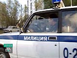 Водитель "Жигулей" столкнулся со служебной автомашиной, принадлежащей отделу вневедомственной охраны при УВД Колпинского района, и попытался скрыться