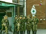 В колониях номер 3 и 31 под Бишкеком снова дестабилизировалась обстановка: слышна стрельба и автоматные очереди, все подъезды на дальних подступах к исправительным учреждениям блокированы подразделениями спецназа и сотрудников правоохранительных органов