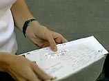 Тайна не исполняющей свои обязанности почтальонши была раскрыта после того, как на улице в Гэмпшире были обнаружены брошенными 46 писем