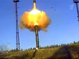 Российские военные утверждают, что получили ядерную боеголовку, способную преодолевать противоракетную оборону США. Об этом свидетельствуют результаты проведенного вчера испытания межконтинентальной баллистической ракеты "Тополь-М"