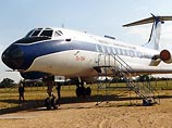 В краснодарском аэропорту "Пашковский" в среду совершил аварийную посадку самолет Ту-134 Санкт-Петербург - Краснодар. На борту самолета находились 60 человек