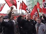 Лимоновцы в приемной СФ пытались предъявить петиции с требованием отставки Путина Лимоновцы в приемной СФ пытались предъявить петиции с требованием отставки Путина