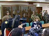 В представлении отмечалось, что Шмидт несколько раз не явился на заседание Московского городского суда, на котором рассматривалась кассационная жалоба по делу Ходорковского, и тем самым нарушил профессиональный долг В представлении отмечалось, что Шмидт несколько раз не явился на заседание Московского городского суда, на котором рассматривалась кассационная жалоба по делу Ходорковского, и тем самым нарушил профессиональный долг