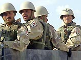 "Через год иракские войска будут готовы заменить британские силы на юге страны", - сказал он. На вопрос о том, является ли сказанное им обязательством, он сказал, что переговоров о сроках вывода не велось и что это была лишь "оценка ситуации", сообщает ВВ