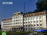 Первый взрыв произошел на одном из крупнейших химических предприятий страны в воскресенье около 14:15 по местному времени (9:15 по московскому), он инициировал еще несколько взрывов, на заводе начался пожар Первый взрыв произошел на одном из крупнейших химических предприятий страны в воскресенье около 14:15 по местному времени (9:15 по московскому), он инициировал еще несколько взрывов, на заводе начался пожар
