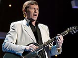 "Это неслыханное хамство и беззаконие", – заявил Новиков. По его словам, график гастролей согласовывается за три месяца, а дата выборов в Общественную палату стала известна за две недели, и отменить гастроли было уже невозможно "Это неслыханное хамство и беззаконие", – заявил Новиков. По его словам, график гастролей согласовывается за три месяца, а дата выборов в Общественную палату стала известна за две недели, и отменить гастроли было уже невозможно