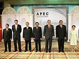 Встреча министров двух стран проходила в южнокорейском порту Пусан в рамках форума Азиатско-Тихоокеанского экономического сотрудничества Встреча министров двух стран проходила в южнокорейском порту Пусан в рамках форума Азиатско-Тихоокеанского экономического сотрудничества