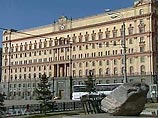 Для того, чтобы похитить золотой значок Гитлера, вору не пришлось под покровом ночи пробираться в специальную комнату в здании на Лубянке, где уже много лет хранится это трофей Для того, чтобы похитить золотой значок Гитлера, вору не пришлось под покровом ночи пробираться в специальную комнату в здании на Лубянке, где уже много лет хранится это трофей