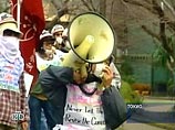В Токио прошла акция сторонников передачи Японии спорных островов В Токио прошла акция сторонников передачи Японии спорных островов