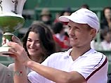 Давыденко и Шарапова признаны лучшими теннисистами России в 2005 году

