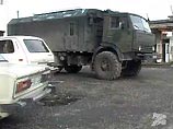  Трое российских военнослужащих - офицер, прапорщик и солдат - были задержаны грузинской полицией в городе Поти в конце минувшей недели