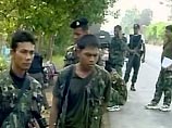 В Таиланде 4 школьников погибли, подобрав на дороге бомбу
