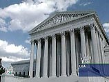 От здания Верховного суда США откололся мраморный кусок