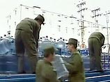 Хотя в воскресенье вечером водоснабжение было восстановлено, власти порекомендовали жителям некоторое время не пить воду из-под крана и дождаться результатов тестов качества воды Хотя в воскресенье вечером водоснабжение было восстановлено, власти порекомендовали жителям некоторое время не пить воду из-под крана и дождаться результатов тестов качества воды