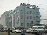 Как сообщил в среду источник в гарнизонной прокуратуре, командир части обвиняется в том, что он на девять месяцев отдал солдата своей части в распоряжение начальнику Хабаровской таможни Как сообщил в среду источник в гарнизонной прокуратуре, командир части обвиняется в том, что он на девять месяцев отдал солдата своей части в распоряжение начальнику Хабаровской таможни
