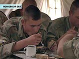 В настоящее время с первого дня прибытия новобранцев с дефицитом массы тела организуется их усиленное питание как в условиях воинских частей, так и в военно-лечебных учреждениях В настоящее время с первого дня прибытия новобранцев с дефицитом массы тела организуется их усиленное питание как в условиях воинских частей, так и в военно-лечебных учреждениях