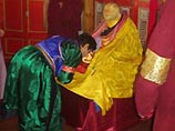Ученые России в смятении: тело буддийского ламы, "умершего" 75 лет назад, все еще живо (ФОТО)