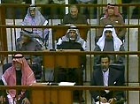 На суде над Саддамом выступают засекреченные свидетели, голоса которых меняет компьютер (ФОТО, ВИДЕО)