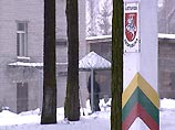 Контрабанда на литовской границе процветает с тех пор, как Литва добилась независимости от СССР в 1991 году, когда "челноки" стали использовать не вполне легальные возможности экономики переходного периода Контрабанда на литовской границе процветает с тех пор, как Литва добилась независимости от СССР в 1991 году, когда "челноки" стали использовать не вполне легальные возможности экономики переходного периода
