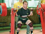 Российский чемпион мира по пауэрлифтингу остался жить в США
Российский чемпион мира по пауэрлифтингу остался жить в США