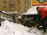 Этой зимой московские дворы будут посыпать щебенкой, а не обрабатывать реагентами Этой зимой московские дворы будут посыпать щебенкой, а не обрабатывать реагентами