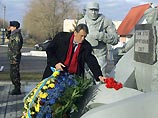 Ющенко решил отобрать у России право стать "ядерной свалкой" мира, решив ввозить ядерные отходы в Украину Ющенко решил отобрать у России право стать "ядерной свалкой" мира, решив ввозить ядерные отходы в Украину