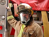 Пожарным удалось потушить пожар на 12 емкостях на нефтехранилище под Лондоном