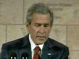 После многомесячных споров с Конгрессом президент США Джордж Буш согласился с принятием закона, который запрещает американским военным и разведчикам применение всех форм пыток и издевательств над пленными