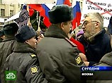 Лужков установил личный контроль над митингами и собраниями в центре столицы