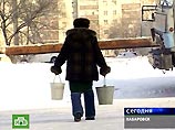На Амуре возведена дамба, чтобы защитить Хабаровск от бензольного пятна На Амуре возведена дамба, чтобы защитить Хабаровск от бензольного пятна