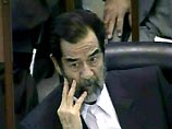В среду на возобновившихся слушаниях Саддам Хусейн заявил, что он и заключенные деятели правившего в Ираке режима содержатся в бесчеловечных условиях и подвергались избиениям