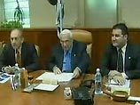 Премьер-министр Израиля Ариэль Шарон в воскресенье вышел на работу
