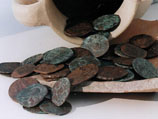 Археологи нашли древнюю монету с изображением Иисуса Христа
