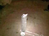 Три реактивных снаряда разорвались в жилых кварталах города. Одна из бомб повредила трехэтажный жилой дом, 4 человека получили легкие ранения Три реактивных снаряда разорвались в жилых кварталах города. Одна из бомб повредила трехэтажный жилой дом, 4 человека получили легкие ранения