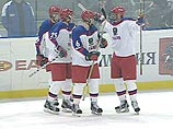 Сборные России и Канады уверенно движутся к финалу молодежного чемпионата мира по хоккею Сборные России и Канады уверенно движутся к финалу молодежного чемпионата мира по хоккею