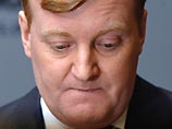 Лидер британских либерал-демократов обезглавил партию, признавшись в алкоголизме Лидер британских либерал-демократов обезглавил партию, признавшись в алкоголизме