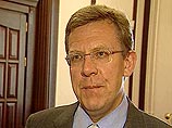 Главе Минфина Кудрину вручили повестку в суд по иску ЮКОСа Главе Минфина Кудрину вручили повестку в суд по иску ЮКОСа