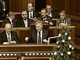 Верховная рада Украины 10 января приняла  постановление об отставке кабинета министров страны. За документ проголосовали 250 депутатов из 405 присутствующих в зале