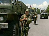 По его словам, в Тбилиси знают о том, что Россия борется против незаконных поставок оружия, но, "несмотря на это, техника продолжает ввозиться из России через Рокский тоннель в Цхинвальский регион" По его словам, в Тбилиси знают о том, что Россия борется против незаконных поставок оружия, но, "несмотря на это, техника продолжает ввозиться из России через Рокский тоннель в Цхинвальский регион"
