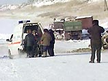 Еще один автобус с пассажирами провалился под лед - на этот раз на реке Енисей Еще один автобус с пассажирами провалился под лед - на этот раз на реке Енисей