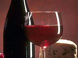 Ученые не советуют ценителям вина участвовать в сырных вечеринках Ученые не советуют ценителям вина участвовать в сырных вечеринках