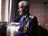 В штаб-квартире ООН накануне в четверг Международная общественная организация "Ассоциация граждан мира" на торжественной церемонии наградила российского полковника в отставке из подмосковного Фрязино Станислава Петрова В штаб-квартире ООН накануне в четверг Международная общественная организация "Ассоциация граждан мира" на торжественной церемонии наградила российского полковника в отставке из подмосковного Фрязино Станислава Петрова