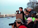 В центр Лондона по грязной Темзе приплыл кит (ФОТО. ВИДЕО) В центр Лондона по грязной Темзе приплыл кит (ФОТО. ВИДЕО)